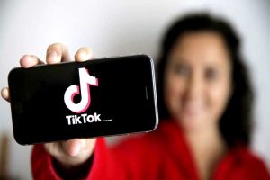 Cara Download Lagu dari Tiktok Tanpa Aplikasi menyimpan lagu tik tok ke galeri Mudah dan Praktis (Gambar oleh forbes.com)