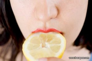 Cara Mengatasi Mulut Pahit menghilangkan rasa pahit di lidah serta mual secara alami