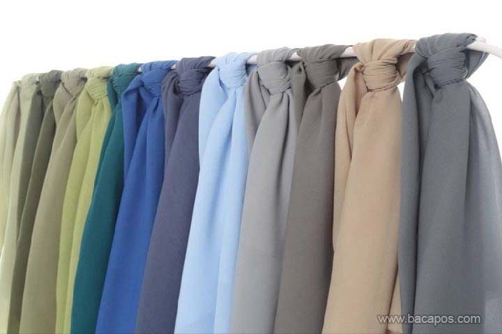 Jenis kain atau bahan hijab yang paling nyaman digunakan sehari-hari dan mudah dibentuk