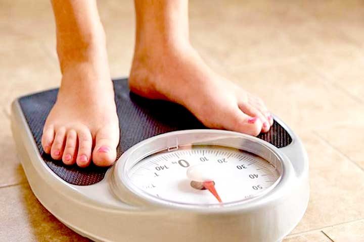 cara menurunkan berat badan, tips kuruskan dan turunkan berat badan atau diet alami dengan cepat(Gambar oleh indianexpress.com)