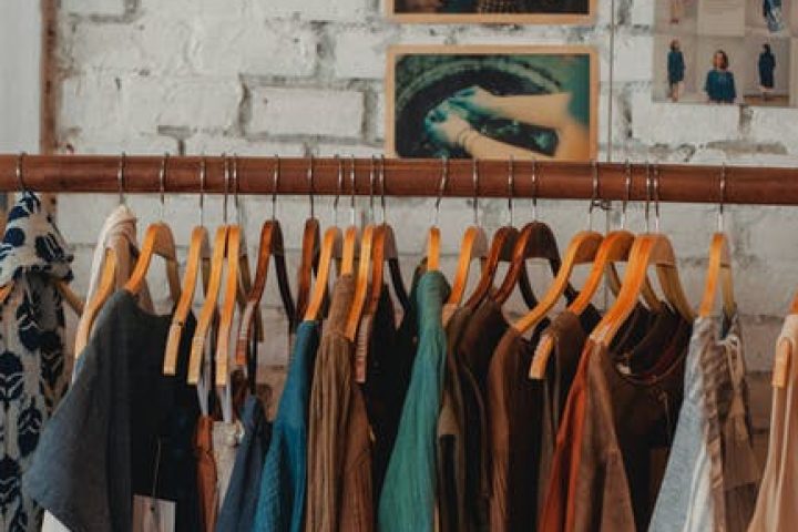 Cara Merawat Pakaian Agar Tetap Awet & Tahan Lama